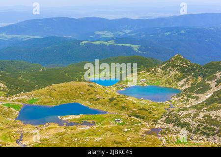 Die sieben Rila-Seen im Nationalpark Rila, Bulgarien, Panorama-Luftaufnahme Stockfoto