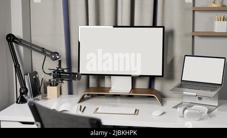 Moderner Home Broadcasting-Sender mit pc-Computer und Notebook-Laptop-White-Screen-Mockup, Kopfhörer, Podcast-Mikrofon und Zubehör auf dem Tisch. 3D Stockfoto