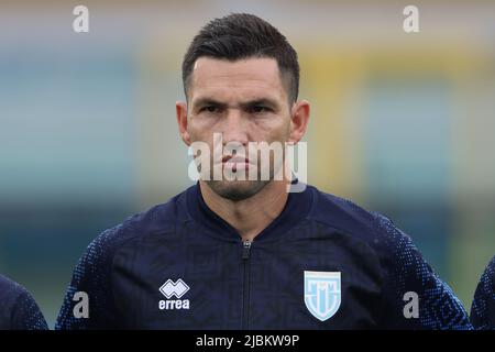 Serravalle, Italien, 5.. Juni 2022. Während der Aufstehen vor dem Spiel der UEFA Nations League im San Marino Stadium, Serravalle. Bildnachweis sollte lauten: Jonathan Moscrop / Sportimage Stockfoto