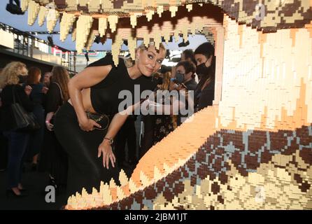 Hollywood, Ca. 6.. Juni 2022. Lindsey Vonn bei der Weltpremiere von Jurassic World Dominion am 6. Juni 2022 im TCL Chinese Theatre in Hollywood, Kalifornien. Quelle: Saye Sadou/Media Punch/Alamy Live News Stockfoto