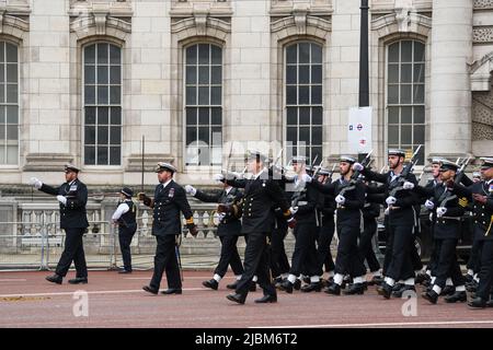 London, Großbritannien, 5.. Juni 2022, Platinum Jubilee Pageant Along the Mall. Vom Westminister zum Buckingham Palace. Für Queen and Country, Teil 1 der Pageant., Andrew Lalchan Photography/Alamy Live News Stockfoto