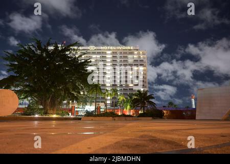 ELFENBEINKÜSTE, Abidjan, Hotel Ivoire, heute 1962 bis 1970 erbaut Sofitel / ELFENBEINKUESTE, Abidjan, Hotel Ivoire, 1962 bis 1970 gebaut von den israelischen Architekten Heinz Fenchel und Thomas Leitersdorf, heute Sofitel Stockfoto