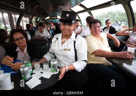 Panama, die Panama Canal Railway ist die einzige Eisenbahn im Land und verkehrt zwischen Panama City und Colon. Es gibt ein spezielles Touristenabteil mit Stockfoto
