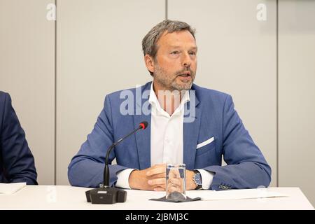 Pierre Wunsch, Gouverneur der Nationalbank (BNB-NBB), während einer Pressekonferenz der belgischen Nationalbank (BNB/BNB) zum Finanzstabilitätsbericht am Dienstag, den 07. Juni 2022 in Brüssel. BELGA FOTO JAMES ARTHUR GEKIERE Stockfoto