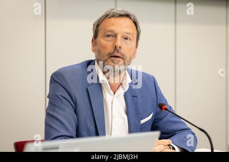 Pierre Wunsch, Gouverneur der Nationalbank (BNB-NBB), während einer Pressekonferenz der belgischen Nationalbank (BNB/BNB) zum Finanzstabilitätsbericht am Dienstag, den 07. Juni 2022 in Brüssel. BELGA FOTO JAMES ARTHUR GEKIERE Stockfoto