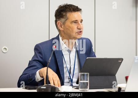 Jean Hilgers, Direktor der Nationalbank (BNB-NBB), im Bild während einer Pressekonferenz der belgischen Nationalbank (BNB/BNB) zum Finanzstabilitätsbericht am Dienstag, den 07. Juni 2022 in Brüssel. BELGA FOTO JAMES ARTHUR GEKIERE Stockfoto