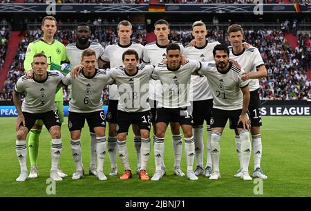 München, Deutschland. 07.. Juni 2022. Fußball: Nations League A, Deutschland - England, Gruppenphase, Gruppe 3, Matchday 2, In der Allianz Arena steht das deutsche Team vor dem Spiel an. Quelle: Sven Hoppe/dpa/Alamy Live News Stockfoto