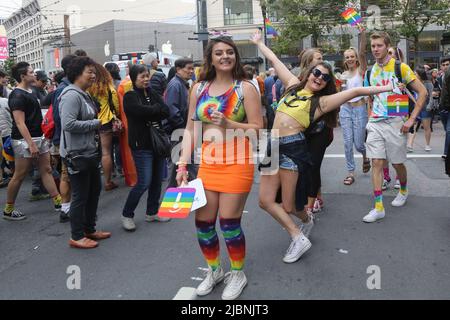 Gay Pride Parade, Market Street, Union Square, San Francisco, Kalifornien „Gay Pride Parade, San Francisco“ Stockfoto