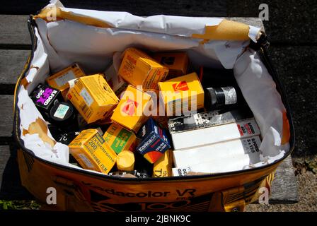 Isolierte Fototasche mit Folien in verschiedenen Größen Stockfoto