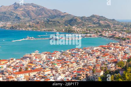 Zakynthos Landschaftsfoto an einem sonnigen Sommertag aufgenommen, ist dies eine griechische Insel im Ionischen Meer, beliebtes Touristenziel für Sommerferien Stockfoto