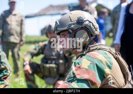 Cincu, Rumänien, 07. Juni 2022. Die belgische Armee-Abteilung in Cincu, Rumänien, führt am Dienstag, dem 07. Juni 2022, eine Übung durch. BELGA FOTO HATIM KAGHAT Stockfoto