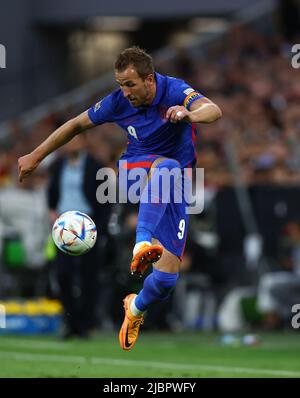 München, 7.. Juni 2022. Harry Kane von England während des Spiels der UEFA Nations League in der Allianz Arena, München. Bildnachweis sollte lauten: David Klein / Sportimage Stockfoto