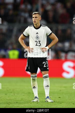 München, 7.. Juni 2022. Nico Schlotterbeck aus Deutschland beim Spiel der UEFA Nations League in der Allianz Arena, München. Bildnachweis sollte lauten: David Klein / Sportimage Stockfoto