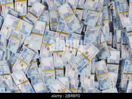 Stack russischen Bargeld oder Banknoten von Rubeln auf weißem Hintergrund verstreut isoliert das Konzept der Wirtschaft, Finanzen, Hintergrund, Nachrichten, soziale mich Stockfoto