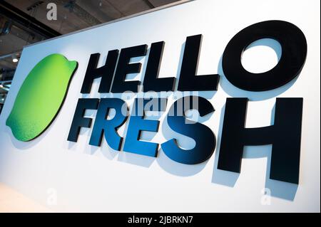 Berlin, Deutschland. 08.. Juni 2022. Das Logo des Unternehmens „Hello Fresh“, aufgenommen am Hauptsitz des Unternehmens beim ersten „Roundtable Startups“. Quelle: Christophe Gateau/dpa/Alamy Live News Stockfoto