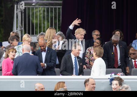 Platinum Jubilee Party beim Palace Konzert, der Queen 70. Platinum Jubilee Feier, Queen Victoria Monument, Buckingham Palace, London, Großbritannien Stockfoto