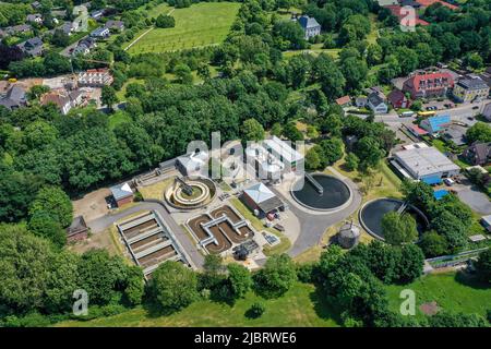 Voerde, Niederrhein, Nordrhein-Westfalen, Deutschland - Kläranlage Voerde, Abwasserbehandlung in der modernisierten Abwasserbehandlung pla Stockfoto