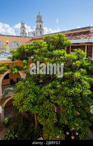 Mexiko, Bundesstaat Yucatan, Merida, Hotel Caribe, Gebäude mit Kolonialarchitektur im historischen Herzen der Hauptstadt des Staates Yucatan Stockfoto