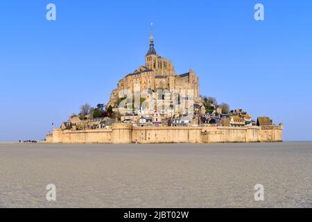Frankreich, Manche, Mont Saint Michel Bay von der UNESCO zum Weltkulturerbe erklärt, Mont Saint Michel, Gruppe über die Bucht von Mont-Saint-Michel Stockfoto