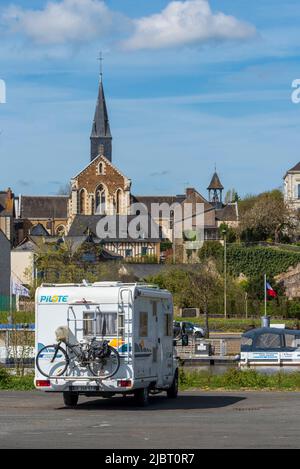 Frankreich, Mayenne, Chateau Gontier sur Mayenne, Parc Saint Fiacre, Parkplatz für Wohnmobile Stockfoto