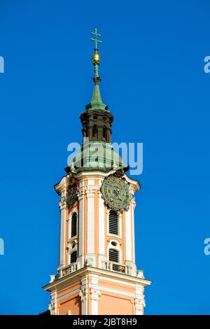 Deutschland, Baden Württemberg, Bodensee, Uhldingen-Mühlhofen, Birnau Wallfahrtskirche mit Weinberg Stockfoto