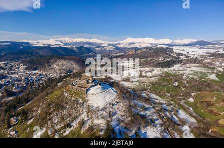 Frankreich, Puy de Dome, Murol, das Schloss, Parc Naturel Regional des Volcans d'Auvergne (Regional Nature Park of Auvergne Volcanoes) Massif du Sancy Stockfoto