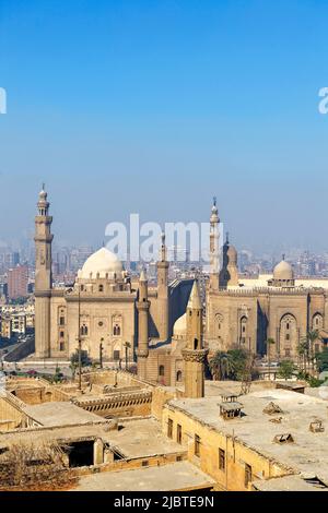 Ägypten, Kairo, Altstadt, die von der UNESCO zum Weltkulturerbe erklärt wurde, sowie die Moscheen Sultan Hassan, Al Rifai und Al Mahmoudeya Stockfoto