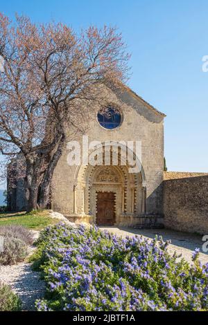 Frankreich, Alpes-de-Haute-Provence, Ganagobie, die Kirche Notre-Dame de Ganagobie Kloster im 10.. Jahrhundert gegründet Stockfoto