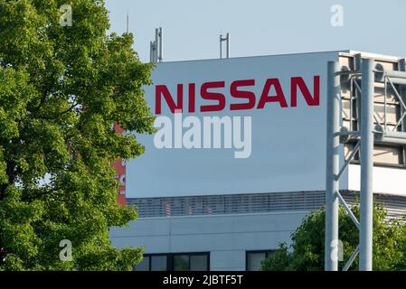 Nissan Car Company Gebäude Schild Logo Stockfoto