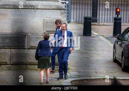 London, England, Großbritannien. 8.. Juni 2022. Der deutsche Botschafter im Vereinigten Königreich, MIGUEL BERGER, wird beim Auswärtigen Amt und beim Commonwealth Office eintreffen. (Bild: © Tayfun Salci/ZUMA Press Wire) Stockfoto