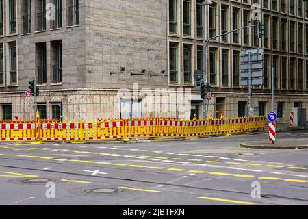 Baustellensperre in der Düsseldorfer Innenstadt, Nordrhein-Westfalen, Deutschland, Mai 24.5.22 Stockfoto