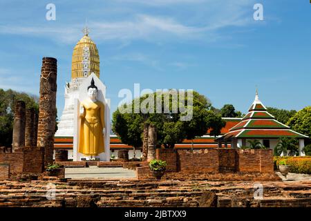 Wat Phra Si Rattana Mahathat, umgangssprachlich auch Wat Yai genannt, ist ein buddhistischer Tempel (wat) in der Provinz Phitsanulok, Thailand, wo er sich befindet Stockfoto