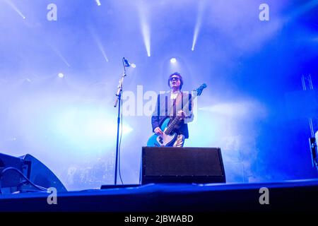 Exeter, 16. 2018. August: Manic Street Preachers auf der Bühne beim Beautiful Days Festival Stockfoto