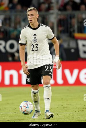 München, Deutschland. 07.. Juni 2022. 7.. Juni 2022, Allianz Arena, München, UEFA Nations League Deutschland gegen England, im Bild Nico Schlotterbeck (Deutschland) Quelle: dpa/Alamy Live News Stockfoto
