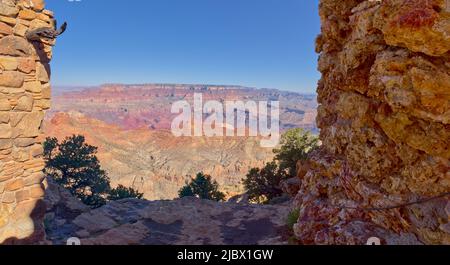 Vom Rand einer Plattform auf dem historischen Wachturm. Dies ist eine historische Stätte, die vom National Park Service verwaltet wird. Es ist keine Eigentumsfreigabe erforderlich. Stockfoto