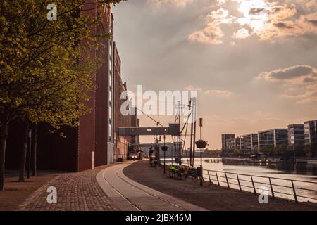 Landschaft im Duisburger Innenhafen im ruhrgebiet Stockfoto