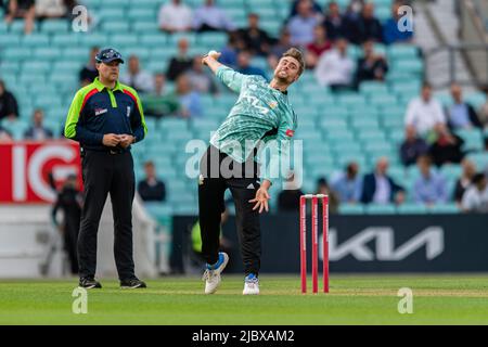 LONDON, GROSSBRITANNIEN. 08. Jun, 2022. Während der Vitality Blast - Surry vs Sussex Sharks auf dem Kia Oval Cricket Ground am Mittwoch, 08. Juni 2022 in LONDON ENGLAND. Kredit: Taka G Wu/Alamy Live Nachrichten Stockfoto