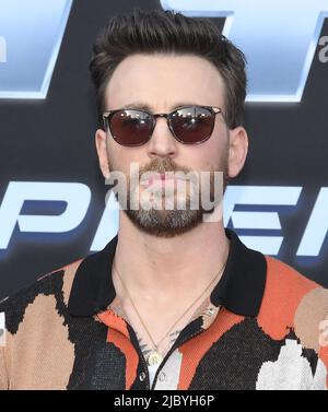 Los Angeles, USA. 08.. Juni 2022. Chris Evans kommt bei Disney und Pixars LICHTJAHR-Weltpremiere an, die am Dienstag, dem 8. Juni 2022, im El Capitan Theatre stattfand. (Foto: Sthanlee B. Mirador/Sipa USA) Quelle: SIPA USA/Alamy Live News Stockfoto