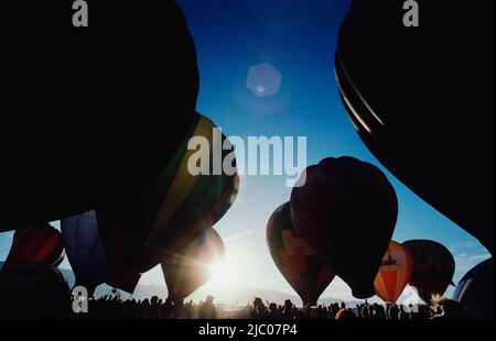 Heißluftballons auf dem Festival, Albuquerque International Balloon Fiesta, Albuquerque, New Mexico, USA Stockfoto