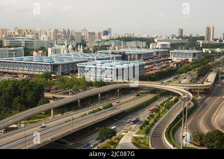Highway-System rund um Geschäftsviertel, Singapur Stockfoto