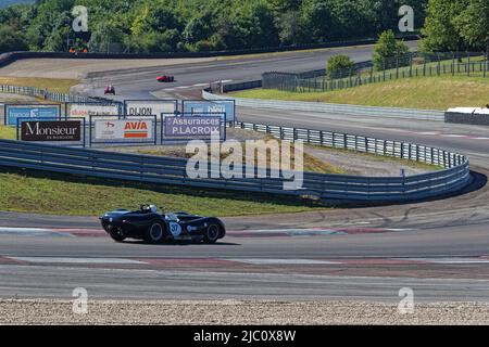 DIJON, FRANKREICH, 4. Juni 2022 : der Grand Prix de l'Age d'Or, das älteste Rennen für historische Fahrzeuge in Frankreich, findet auf dem Kurs Dijon-Presnois statt. Stockfoto