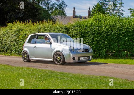 2004 silberner VW LUPO GTi 125BHP 1598cc 6 Speed manual Ankunft in worden Park Motor Village für das Leyland Festival, Großbritannien Stockfoto