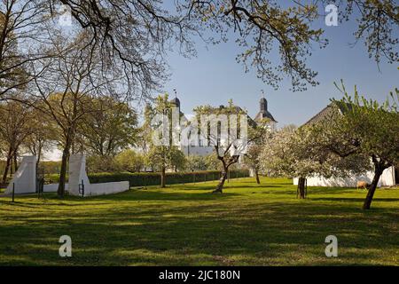 Haus Neersdonk, burgenähnliches ehemaliges Adelsgut in Vorst, Deutschland, Nordrhein-Westfalen, Niederrhein, Tönisvorst Stockfoto