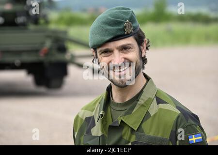 Prinz Carl Philip besucht am 09. Juni 2022 das Luftverteidigungsregiment LV6 in Halmstad, Schweden, und zeigte das Air Defense System 103 (LvS103) Patriot.Foto: Jo Stockfoto