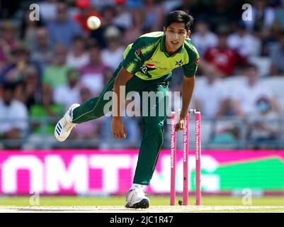 Aktenfoto vom 18-07-2021 des pakistanischen Mohammad Hasnain, der sich in den Hundert Jahren für die Oval Invincibles verpflichtet hat, nachdem er gerade seine Bowlingaktion vom International Cricket Council genehmigt hatte. Ausgabedatum: Donnerstag, 9. Juni 2022. Stockfoto