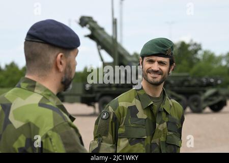 Prinz Carl Philip besucht am 09. Juni 2022 das Luftverteidigungsregiment LV6 in Halmstad, Schweden, und zeigte das Air Defense System 103 (LvS103) Patriot.Foto: Johan Nilsson / TT / Code 50090 Stockfoto