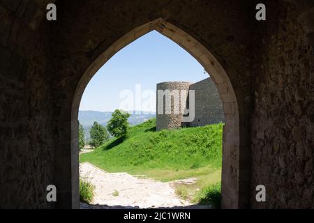 Shusha - Aserbaidschan: 1. Juni 2022. Blick von der Festung Shusha. Stockfoto