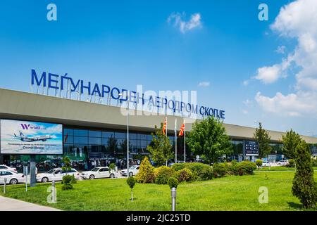 Skopje, Nord-Mazedonien - Juni 2022: Skopje International Airport, auch bekannt als Skopje Airport, früher bekannt als Skopje Alexander der große Airport Stockfoto