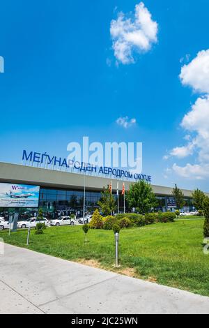 Skopje, Nord-Mazedonien - Juni 2022: Skopje International Airport, auch bekannt als Skopje Airport, früher bekannt als Skopje Alexander der große Airport Stockfoto