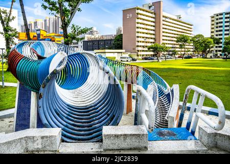 Toa Payoh Dragon Playground, der drachenförmige Sandspielplatz, war früher ein beliebtes Design für Spielplätze in Ang Mo Kio und Toa Payoh. Stockfoto